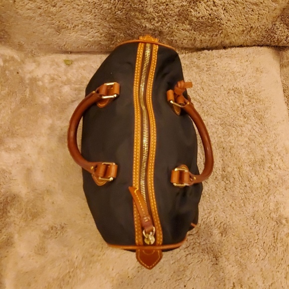 Purse - Picture 3 of 10